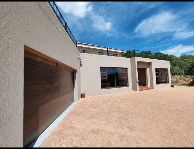 49,991M² FARM FOR SALE IN THREE RIVERS EAST